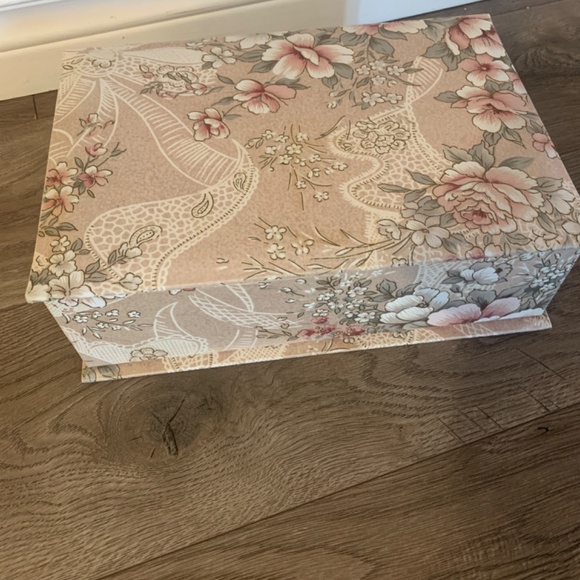 Jewelry Box - Picture 3 of 3